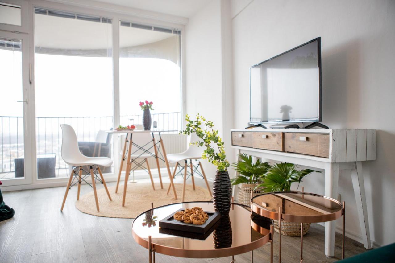 Modernes Apartment Mit Tollem Blick Ueber Die Stadt Augsburg Luaran gambar