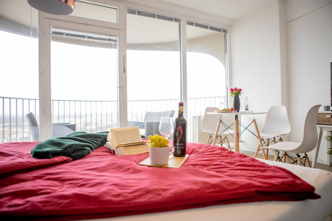 Modernes Apartment Mit Tollem Blick Ueber Die Stadt Augsburg Luaran gambar